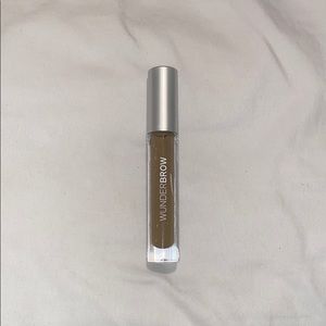 Eyebrow gel